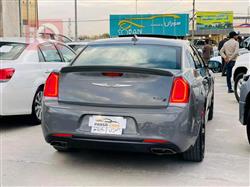 کرایسلەر 300